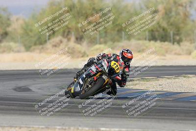 media/Nov-02-2025-CVMA (Sun) [[337aff29ab]]/Race 17-Amateur Supersport Middleweight/